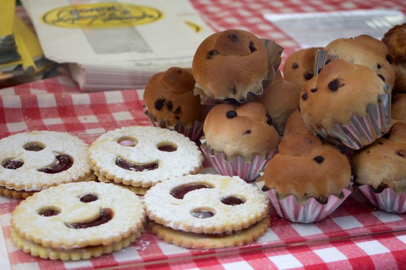 Vegane Spitzbuben und Muffins von Tofulino